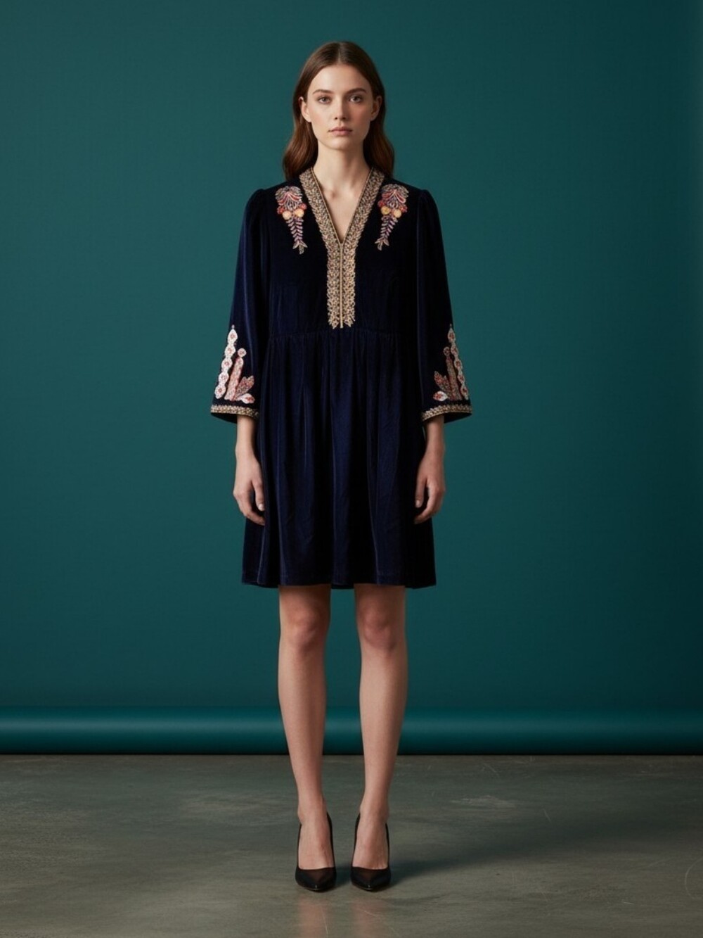 NWT LABEL RITU KUMAR Hungarian Embroidery Black Velvet Zipper Neck Dress Small